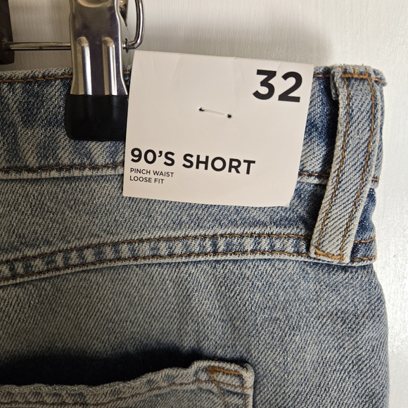 Forever 21 Denim Shorts sz 32 Medium Denim - Picture 2 of 4